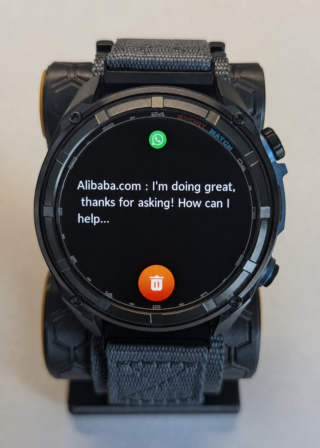 KKTICK Tank T5 showing a truncated WhatsApp message