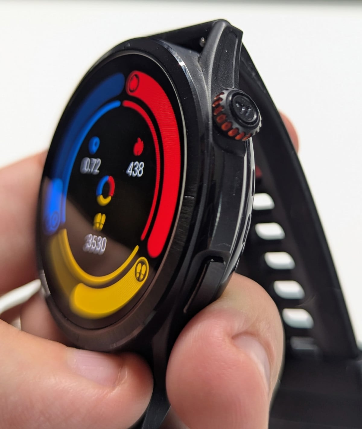 Kospet Magic R10 side with crown